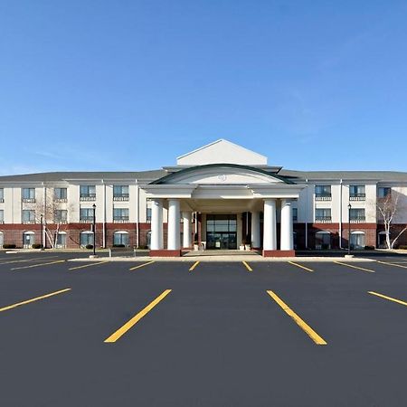 Holiday Inn Express Hotel & Suites Fort Atkinson By Ihg Екстериор снимка