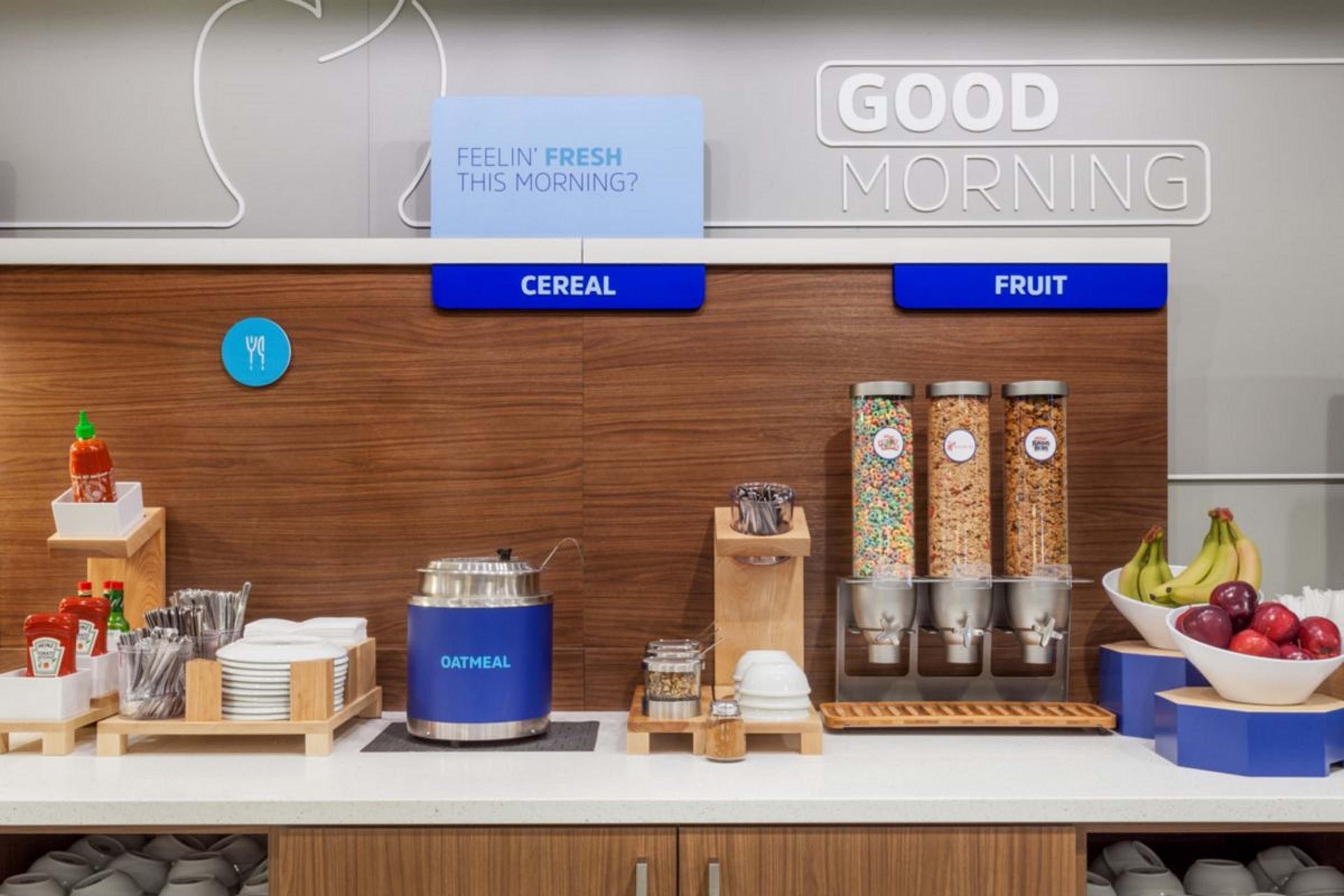 Holiday Inn Express Hotel & Suites Fort Atkinson By Ihg Екстериор снимка