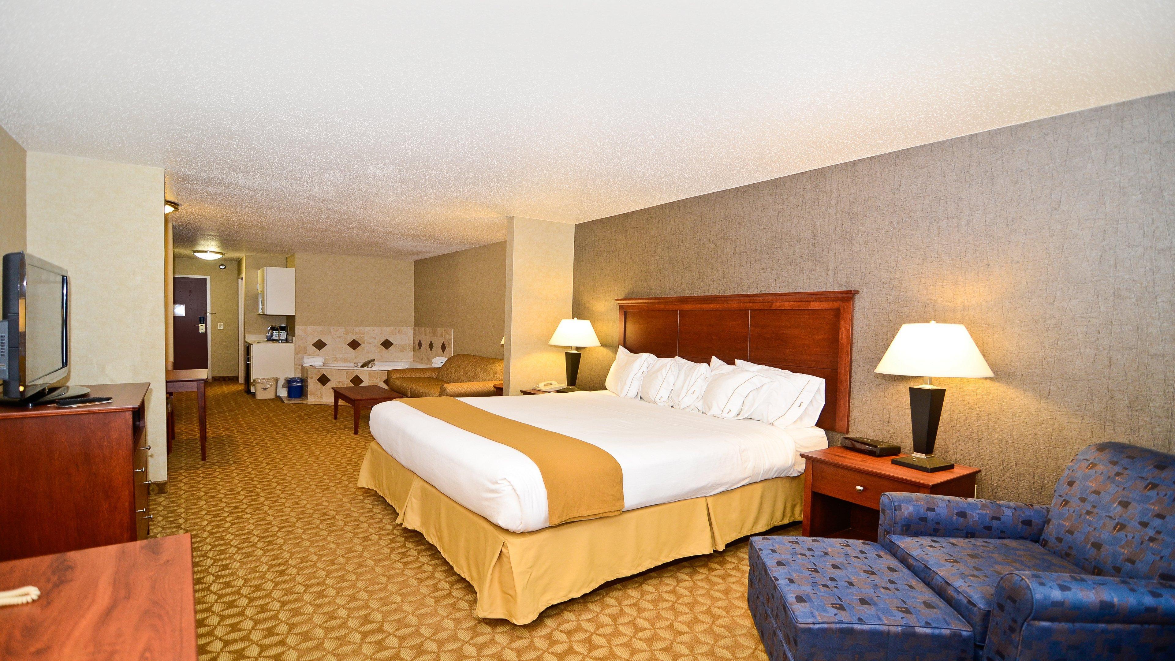Holiday Inn Express Hotel & Suites Fort Atkinson By Ihg Екстериор снимка
